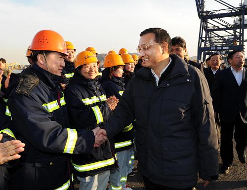 李克强赴辽宁考察:促进东北老工业基地全面振兴