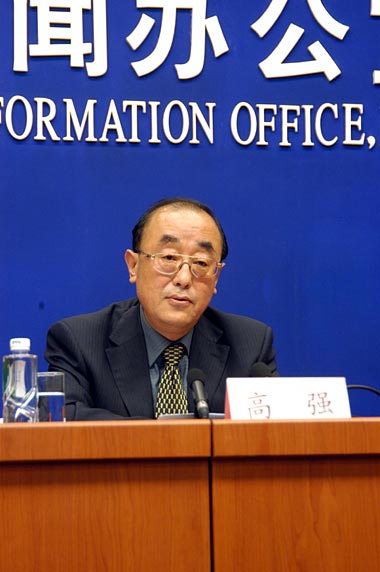 卫生部党组书记高强介绍抗震救灾医疗救援情况