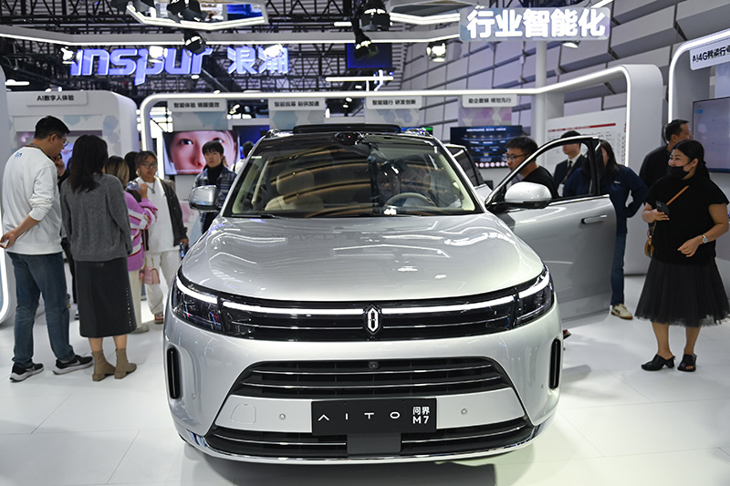 九游娱乐：从“互联网之光”成果洞见未来——2023年世界互联网大会“之光”博览会在乌镇开幕(图6)