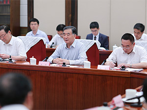 汪洋-300.jpg