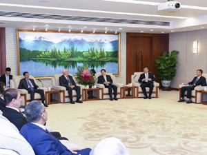 300郭声琨.jpg