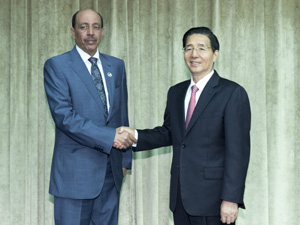 300卡塔尔内政部公安总局局长.jpg