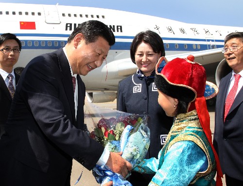 
中国国家副主席习bobty近平抵达乌兰巴托对蒙古国进行正式访问