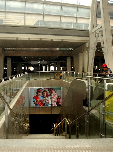 建设中的新北京南站一出站口(7月4日摄)。 新华社记者 赵宇思 摄