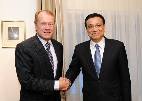 思科董事长_董事长办公室图片(2)