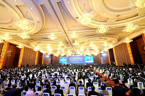 第十届中国西部国际博览会暨第二届中国西部国际合作论坛开幕式现场(10月16日摄)。 10月16日,第十届中国西部国际博览会暨第二届中国西部国际合作论坛在成都开幕。中国国务院总理温家宝出席开幕式并发表讲话。 新华社记者陈燮摄