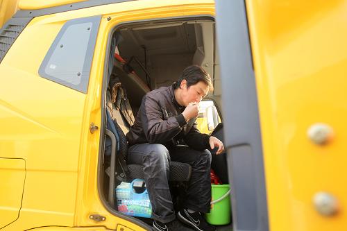快递哥奇遇记原味内衣_木偶奇遇记图片