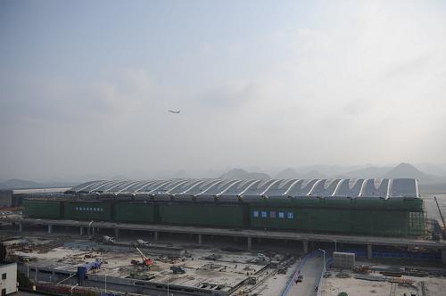 这是贵阳龙洞堡国际机场二期扩建工程外景。新华社发(陶亮 摄)