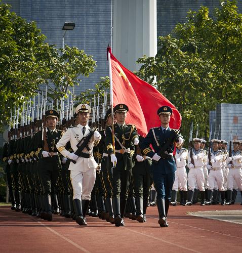 大学生入伍驻港部队图片