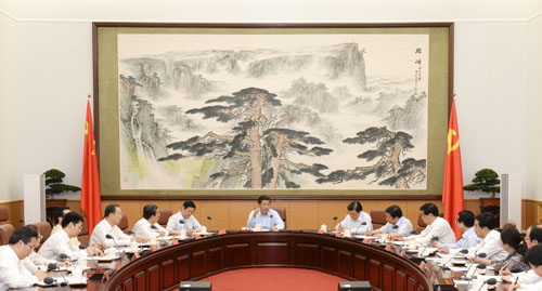 6月20日,党和国家领导人习近平、刘云山等在中南海同团中央新一届领导班子成员集体谈话。新华社记者 李学仁 摄
