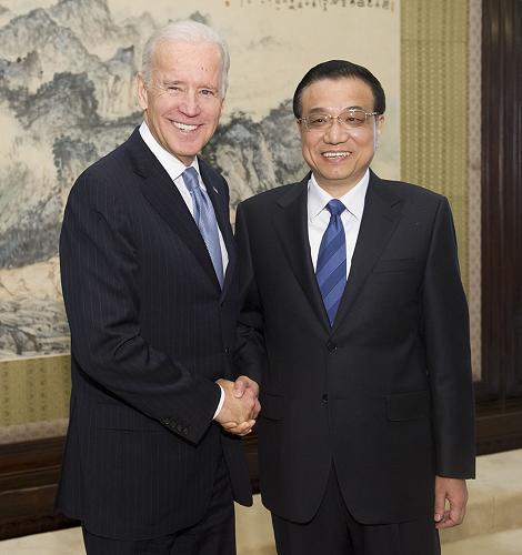 12月5日,中国国务院总理李克强在北京中南海紫光阁会见美国副总统拜登。