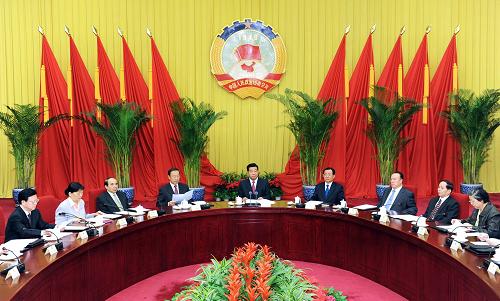 5月24日,政协第十一届全国委员会第二十七次主席会议在京召开。中共中央政治局常委、全国政协主席贾庆林主持会议并讲话。 新华社记者 李涛 摄