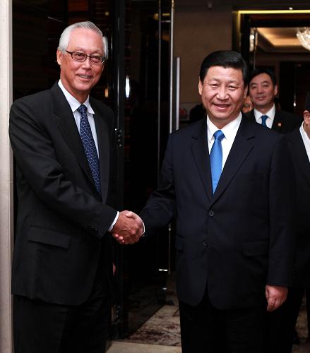 11月15日,中国国家副主席习近平在新加坡会见吴作栋国务资政。新华社记者 庞兴雷 摄