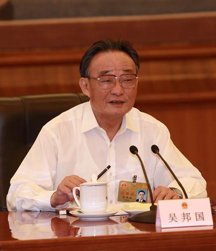 6月24日下午,十一届全国人大常委会第四十六次委员长会议在人民大会堂举行,吴邦国委员长主持。新华社记者 庞兴雷 摄