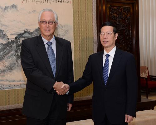 9月16日,中共中央政治局常委、国务院副总理张高丽在北京中南海紫光阁会见新加坡荣誉国务资政吴作栋一行。新华社记者 马占成 摄