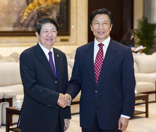 5月30日,中国国家副主席李源潮在西安会见柬埔寨副首相索安。