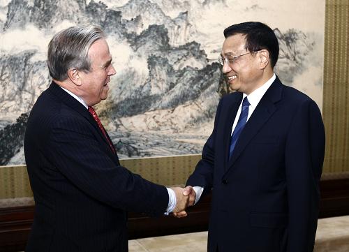 9月19日,国务院副总理李克强在北京中南海紫光阁会见英国英中贸易协会主席白乐威爵士。新华社记者 庞兴雷 摄