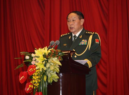 中央军委委员、国务委员兼国防部长梁光烈上将致祝酒辞。新华社记者 王建民 摄