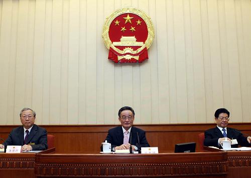 12月24日,十一届全国人大常委会第六次会议在北京人民大会堂举行第二次全体会议,吴邦国委员长出席会议。新华社记者 刘卫兵 摄