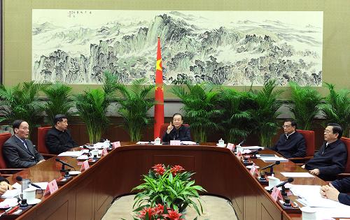 12月28日,国务院总理温家宝主持召开国务院常务会议,听取“7·23”甬温线特别重大铁路交通事故调查情况汇报。新华社记者 刘建生 摄