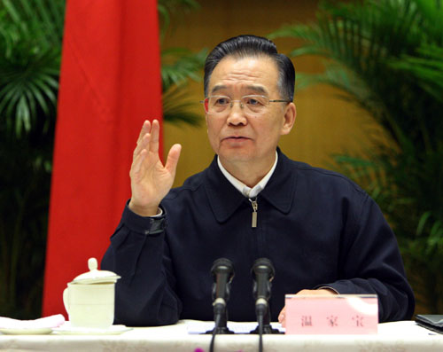 3月27日,国务院在北京召开全国农业和粮食生产工作电视电话会议,中共中央政治局常委、国务院总理温家宝发表重要讲话。 新华社记者 刘卫兵 摄