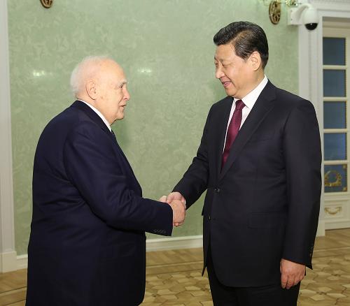 2月7日,国家主席习近平在俄罗斯索契会见希腊总统帕普利亚斯。新华社记者 兰红光 摄