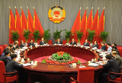 2月6日,政协第十一届全国委员会第十一次主席会议在北京召开。中共中央政治局常委、全国政协主席贾庆林主持会议并讲话。 新华社记者 刘建生 摄