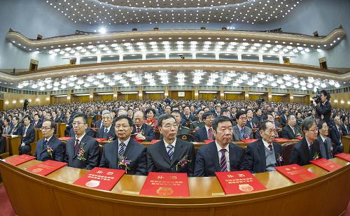 国家科学技术奖励大会在北京举行 1月10日,中共中央、国务院在北京隆重举行国家科学技术奖励大会。 新华社记者王晔摄
