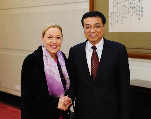 3月29日,国务院副总理李克强在北京钓鱼台国宾馆会见欧盟委员会对外关系委员贝妮塔·费雷罗━瓦尔德纳。 新华社记者 李涛 摄
