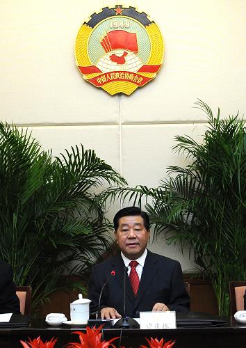 1月17日,政协第十一届全国委员会第四十四次主席会议在北京召开。中共中央政治局常委、全国政协主席贾庆林主持会议并讲话。新华社记者刘建生摄