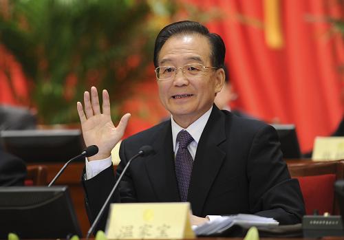10月20日,政协十一届全国委员会常务委员会第十一次会议在北京开幕。中共中央政治局常委、国务院总理温家宝出席开幕会,并作了关于中共十七届五中全会会议情况和会议精神的报告。 新华社记者 谢环驰 摄