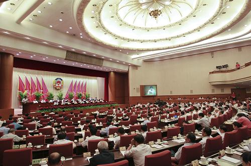 6月23日,政协十一届全国委员会常务委员会第十次会议举行全体会议。中共中央政治局常委、全国政协主席贾庆林出席。 新华社记者 谢环驰 摄