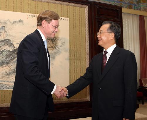 9月1日,国务院总理温家宝在北京中南海紫光阁会见世界银行行长佐利克。 新华社记者刘卫兵摄