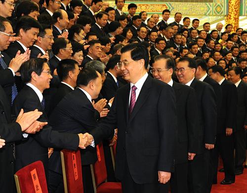 9月26日,全国文化体制改革工作表彰大会在北京人民大会堂举行。会前,胡锦涛、温家宝、李长春、习近平、李克强等会见全体与会代表。新华社记者 饶爱民 摄