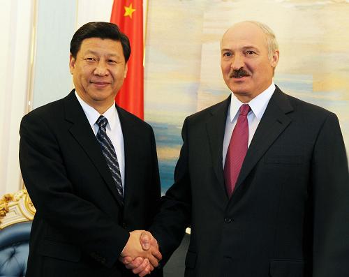3月24日,中国国家副主席习近平在明斯克与白俄罗斯总统卢卡申科举行会谈。新华社记者 饶爱民摄