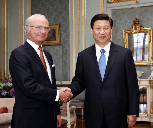 3月30日,中国国家副主席习近平在斯德哥尔摩会见瑞典国王卡尔十六世·古斯塔夫。新华社记者 兰红光 摄
