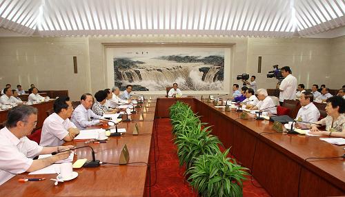 8月29日,十一届全国人大常委会第八十八次委员长会议在北京人民大会堂举行,吴邦国委员长主持会议。 新华社记者樊如钧摄