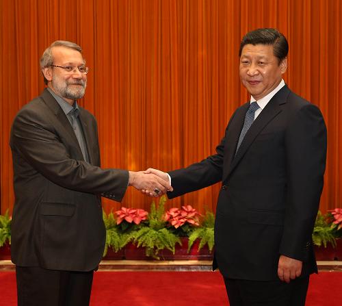 10月30日,国家主席习近平在北京人民大会堂会见伊朗伊斯兰议会议长拉里贾尼。 新华社记者刘卫兵摄