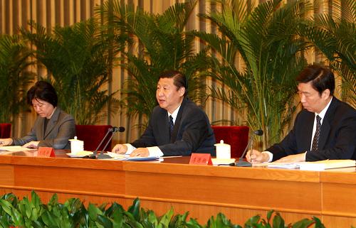 3月30日,中共中央政治局常委、中央书记处书记、国家副主席习近平在北京出席全国培养选拔年轻干部工作座谈会并发表讲话。新华社记者庞兴雷摄