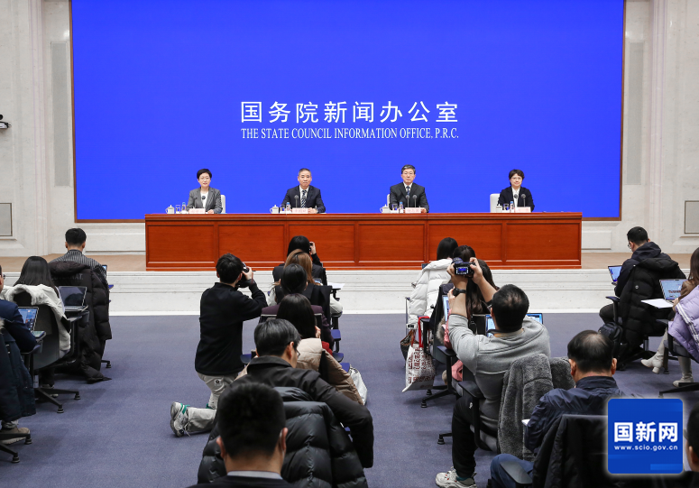 国务院新闻办发布会介绍2023年工业和信