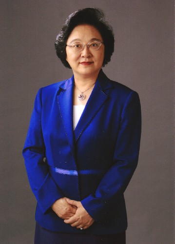 12月3日,台湾民主自治同盟第八次全盟代表大会暨纪念台盟成立60周年大会在北京落下帷幕。会议期间举行的台盟八届一中全会选举产生了新的台盟中央领导成员,林文漪连任主席。 新华社发