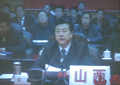 2007年11月15日15时,全国冬春农田水利基本建设电视电话会议召开。图为山西省人民政府副省长梁滨在分会场发言。(中国政府网 陈竞超 摄)