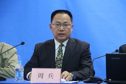 国家气候中心气候监测室正研级高工周兵。
