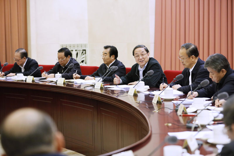 12月3日，全国政协在北京召开第43次双周协商座谈会，围绕“仿制药的质量问题与对策”建言献策。全国政协主席俞正声主持会议并讲话。