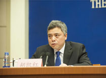 胡凯红标题图.jpg