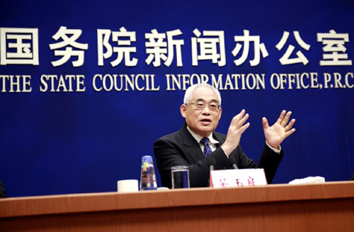 1月15日，中央纪委副书记吴玉良在发布会上答记者问。