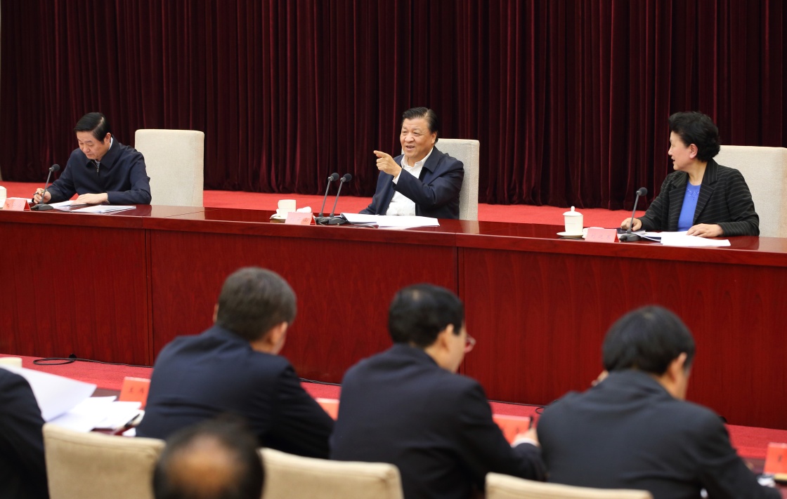 2月21日，中央宣传文化单位领导干部学习贯彻习近平总书记在党的新闻舆论工作座谈会上重要讲话精神专题会议在北京召开。中共中央政治局常委、中央书记处书记刘云山出席会议并讲话。新华社记者 姚大伟 摄