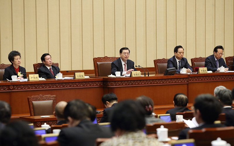 2月26日，全国人大常委会委员长张德江主持十二届全国人大常委会第十九次会议闭幕会。