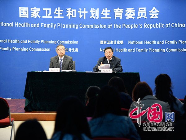 国家卫生计生委定于4月12日上午10时在西直门办公区1层新闻发布厅召开例行新闻发布会，介绍甘肃健康促进模式改革、中医药参与一带一路战略、中医药综合改革试点等工作。图为新闻发布会现场。中国网 张若梦 摄