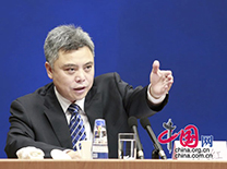 国新办新闻发言人胡凯红邀请记者提问000.jpg